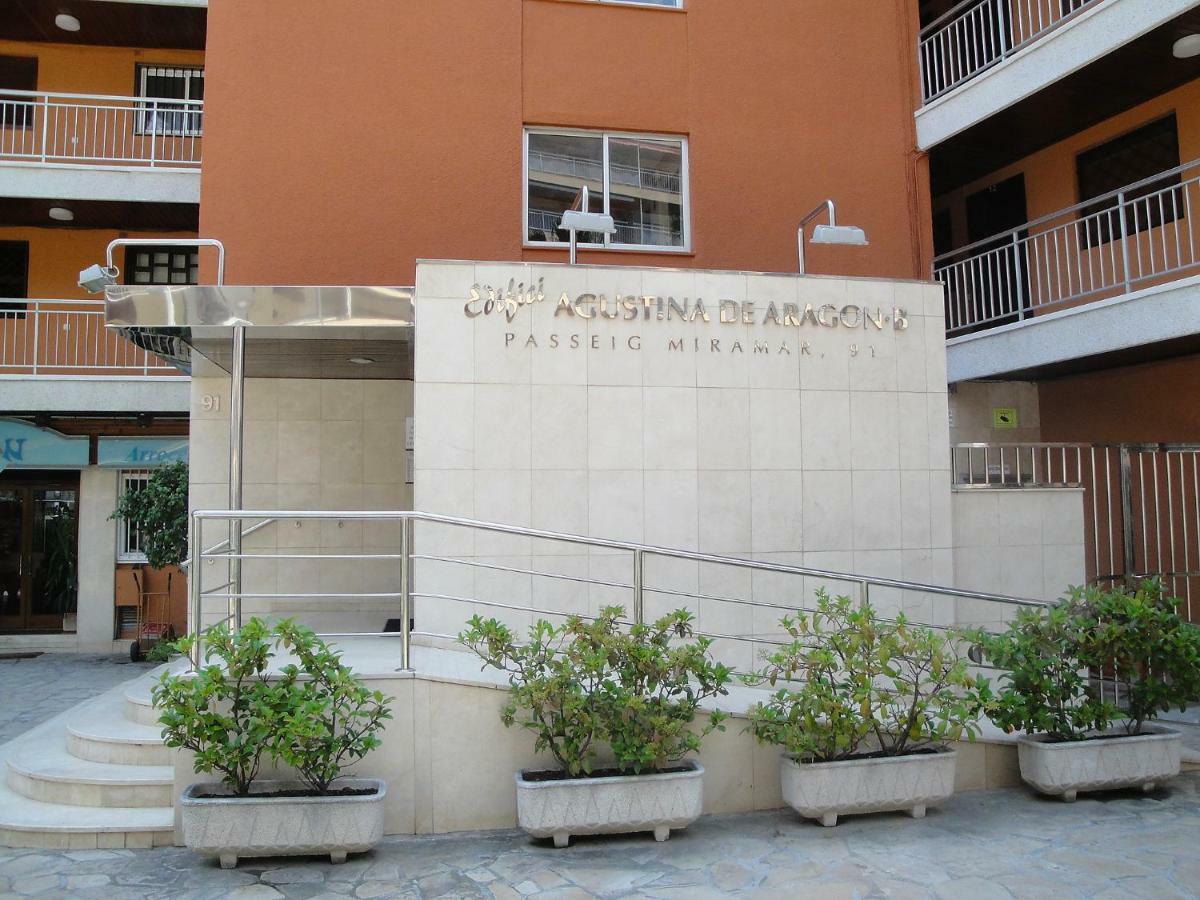 Apartment Augustina De Aragon 살루 외부 사진